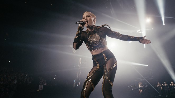 Jessie J: Alive at the O2 - Z filmu