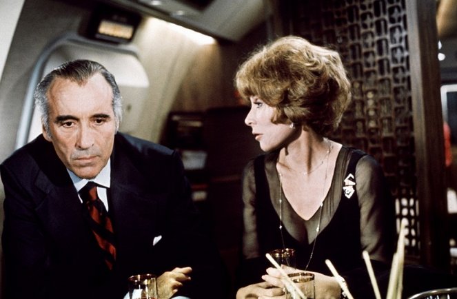 Airport '77 - Photos - Christopher Lee, Lee Grant