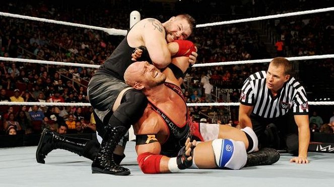 WWE Night of Champions - Film - Kevin Steen, Ryan Reeves