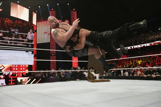 WWE Extreme Rules - Film - Paul Wight, Joe Anoa'i