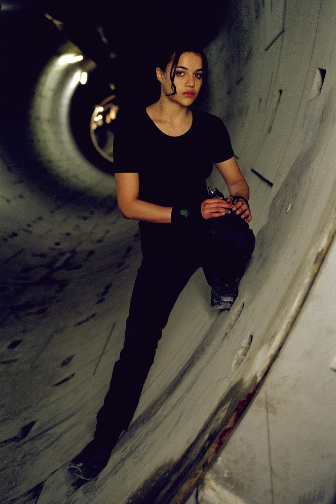 Resident Evil - Werbefoto - Michelle Rodriguez