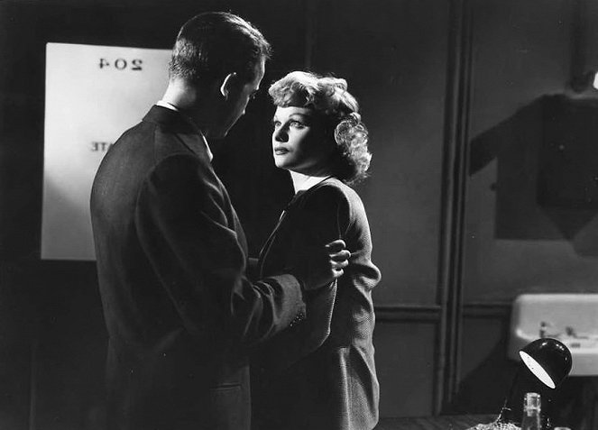 The Dark Corner - Do filme - Lucille Ball