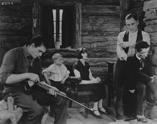 The Unholy Three - Filmfotók - Victor McLaglen, Harry Earles, Mae Busch, Lon Chaney