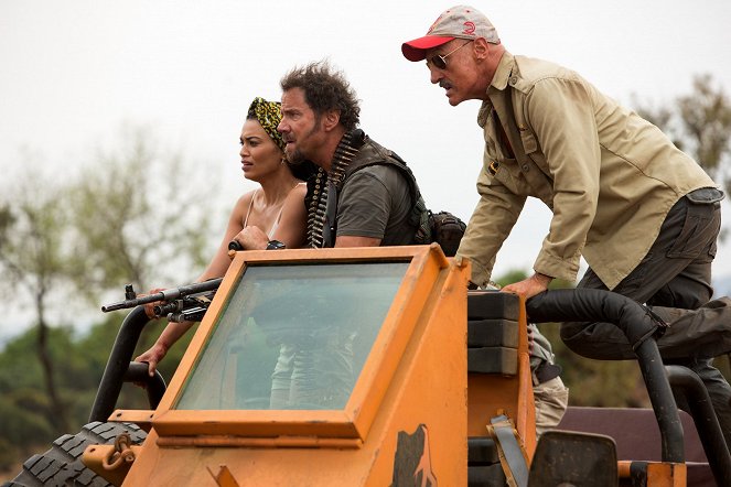 Tremors 5: Bloodlines - Photos - Pearl Thusi, Jamie Kennedy, Michael Gross