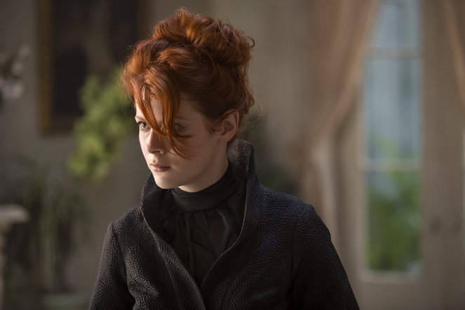 Into the Badlands - White Stork Spreads Wings - Photos - Emily Beecham