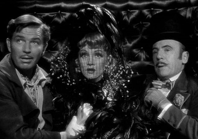 Die Abenteurerin - Filmfotos - Bruce Cabot, Marlene Dietrich, Roland Young