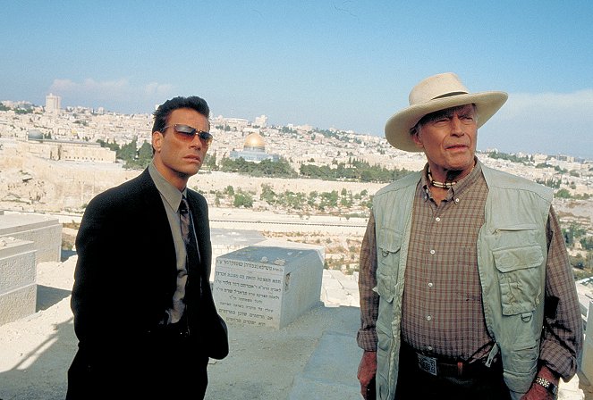 Jean-Claude Van Damme: The Order - Filmfotos - Jean-Claude Van Damme, Charlton Heston