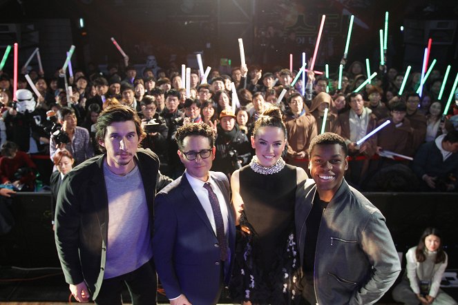 Star Wars: The Force Awakens - Tapahtumista - Adam Driver, J.J. Abrams, Daisy Ridley, John Boyega