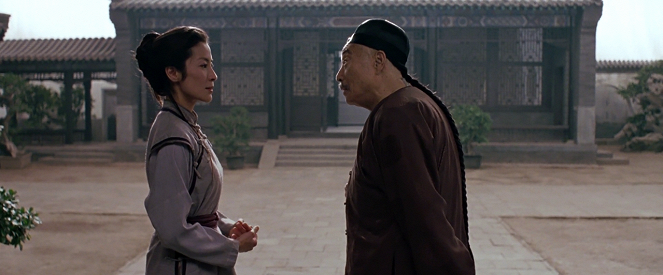 Crouching Tiger, Hidden Dragon - Photos - Michelle Yeoh, Sihung Lung