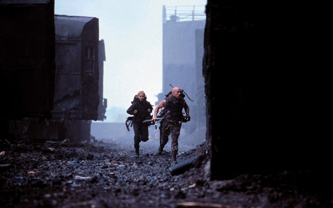 Reign of Fire - Photos