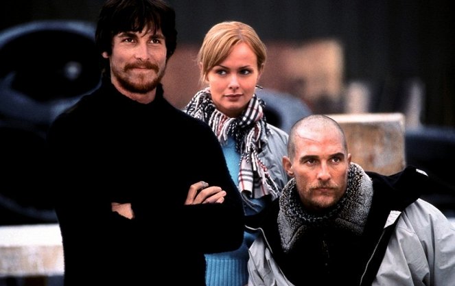 Die Herrschaft des Feuers - Dreharbeiten - Christian Bale, Izabella Scorupco, Matthew McConaughey