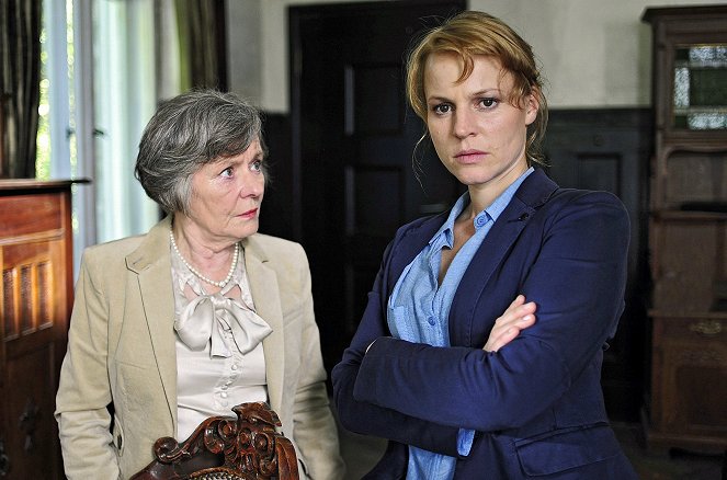 Polizeiruf 110 - Wolfsland - Van film - Monika Lennartz, Maria Simon