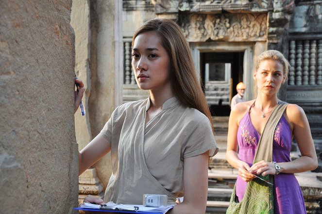 IK 1 - Touristen in Gefahr - Kambodscha - Van film - Jessica Ginkel