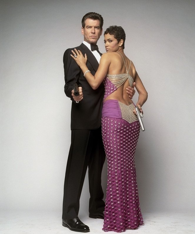 James Bond: Dnes neumieraj - Promo - Pierce Brosnan, Halle Berry