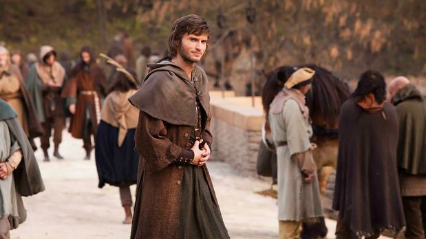 World Without End - Van film - Tom Weston-Jones