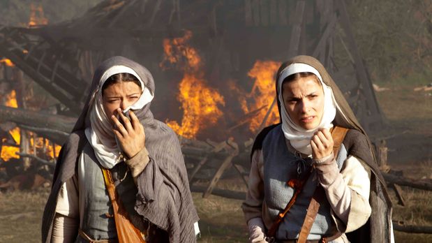 Les Piliers de la Terre : Un monde sans fin - Film - Charlotte Riley