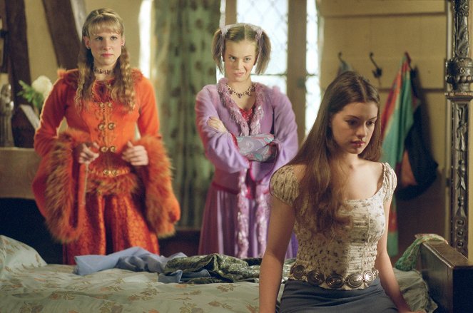 Ella Enchanted - Van film - Lucy Punch, Jennifer Higham, Anne Hathaway
