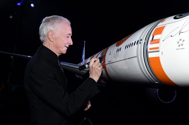 Star Wars: The Force Awakens - Events - Anthony Daniels