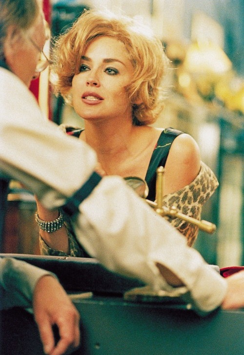 Beautiful Joe - De la película - Sharon Stone