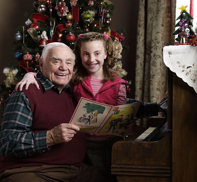 A Grandpa for Christmas - Werbefoto - Ernest Borgnine, Juliette Goglia