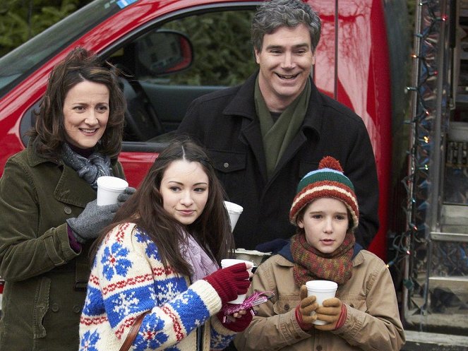 Sám doma 5: Vánoční loupež - Z filmu - Ellie Harvie, Jodelle Ferland, Christian Martyn