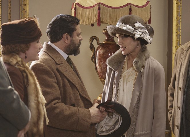Downton Abbey - Episode 1 - Z filmu - Elaine Caulfield, Rick Bacon, Elizabeth McGovern