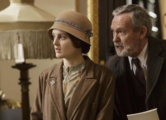 Downton Abbey - Season 6 - Episode 1 - Photos - Sophie McShera, Paul Copley