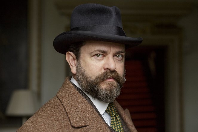 Downton Abbey - Season 6 - Episode 1 - Promóció fotók - Rick Bacon