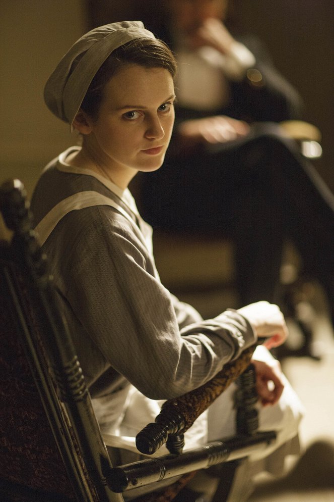 Downton Abbey - Season 6 - Episode 4 - Promóció fotók - Sophie McShera