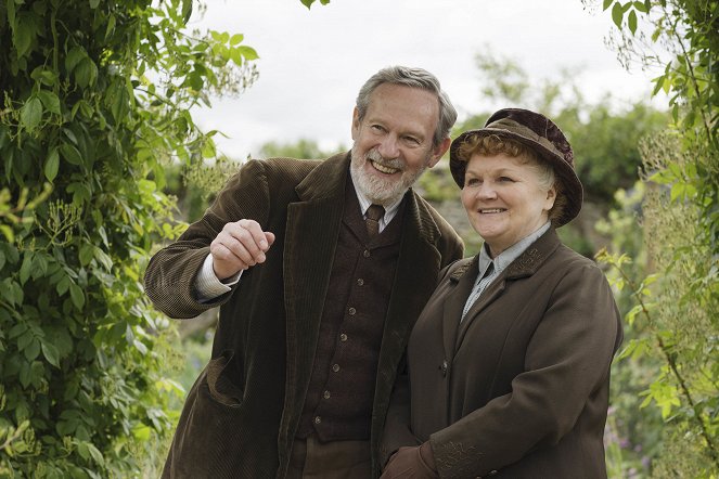 Downton Abbey - Hoher Besuch - Filmfotos - Paul Copley, Lesley Nicol