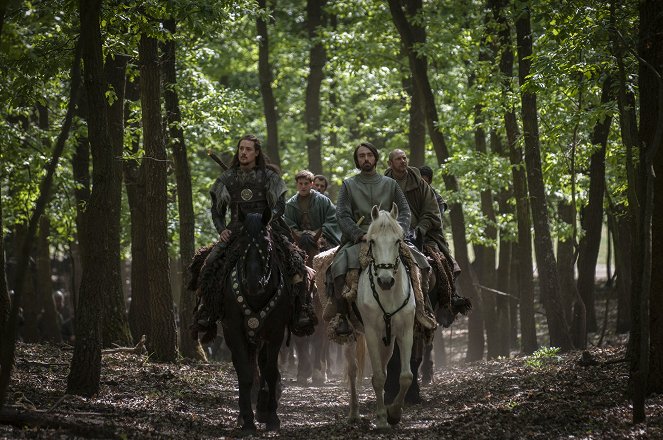 The Last Kingdom - Episode 8 - Photos - Alexander Dreymon, David Dawson