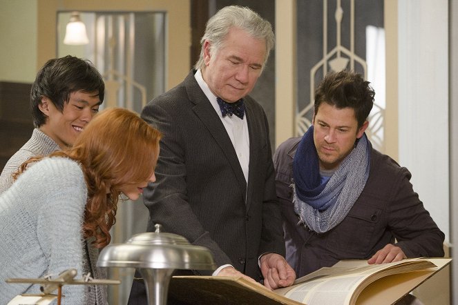 The Librarians - And the Sword in the Stone - Photos - John Harlan Kim, John Larroquette, Christian Kane