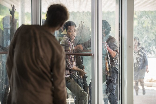 The Walking Dead - Spend - Photos - Tyler James Williams