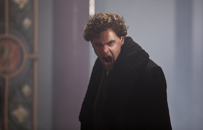 Jekyll & Hyde - Moroii - Van film - Tom Bateman