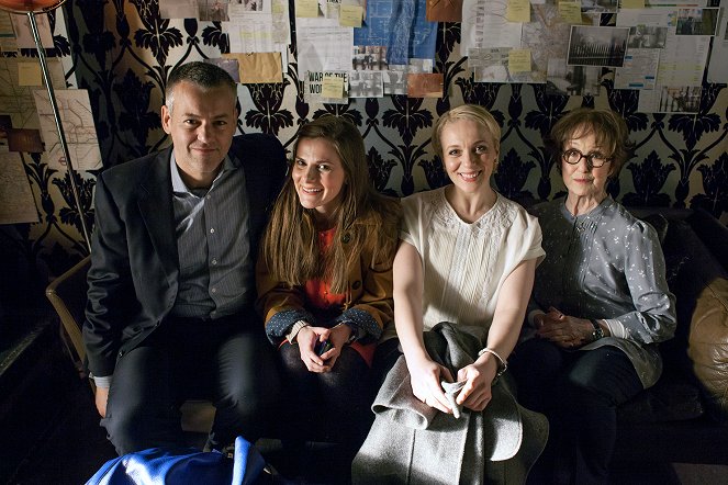Sherlock - Season 3 - The Empty Hearse - Making of - Rupert Graves, Louise Brealey, Amanda Abbington, Una Stubbs