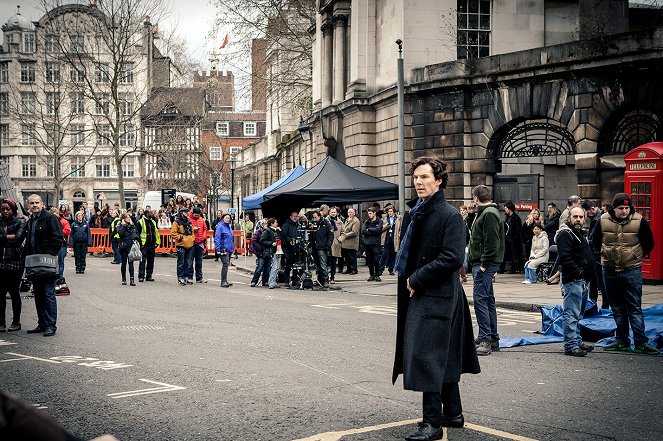 Sherlock - El coche fúnebre vacío - Del rodaje - Benedict Cumberbatch