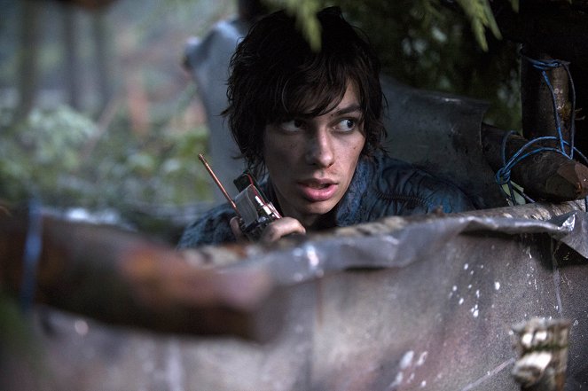 The 100 - We Are Grounders: Part 2 - Photos - Devon Bostick
