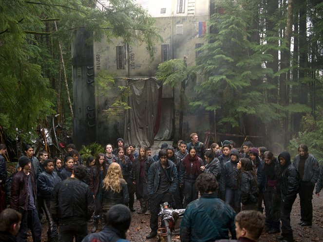 The 100 - We Are Grounders: Part 2 - Photos