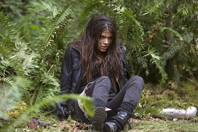 The 100 - Clima inclemente - Do filme - Marie Avgeropoulos
