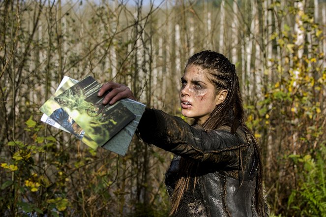 The 100 - Machtkampf - Filmfotos - Marie Avgeropoulos