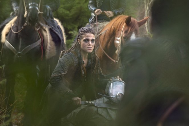 The 100 - Season 2 - Coup de Grâce - Photos - Marie Avgeropoulos