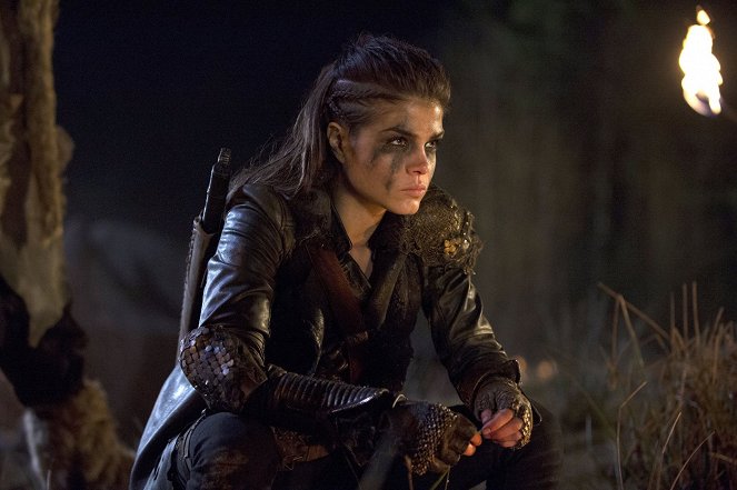 The 100 - Photos - Marie Avgeropoulos