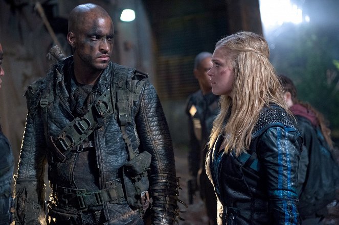 The 100 - Blood Must Have Blood: Part 1 - Photos - Ricky Whittle, Eliza Taylor