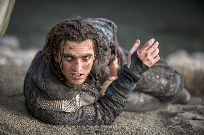 The 100 - Blood Must Have Blood: Part 2 - Photos - Richard Harmon