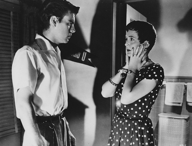 Suudelma ennen kuolemaa - Kuvat elokuvasta - Robert Wagner, Mary Astor