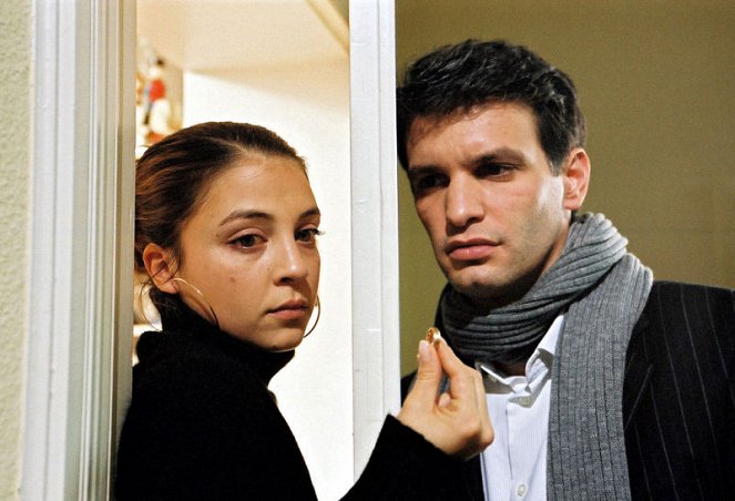 Pomóc, moja dcéra sa vydáva - Z filmu - Arzu Bazman, Luca Zamperoni