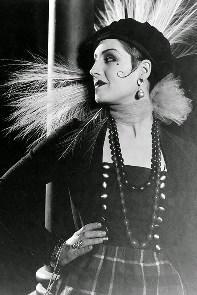 Lady of the Night - Filmfotos - Norma Shearer