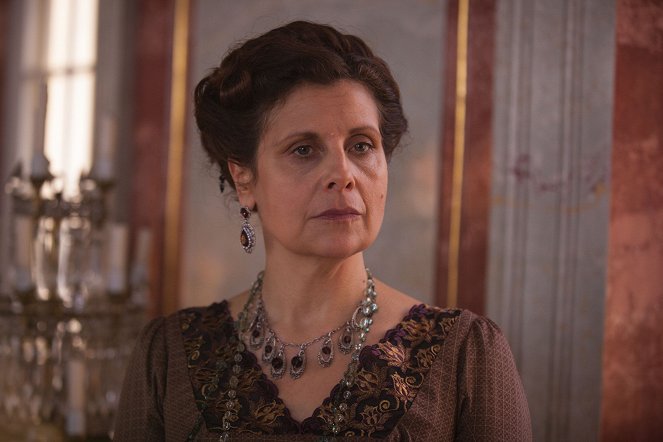 War and Peace - Episode 1 - Photos - Rebecca Front