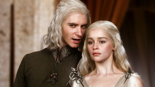 Game of Thrones - Season 1 - Winter Is Coming - Photos - Harry Lloyd, Emilia Clarke