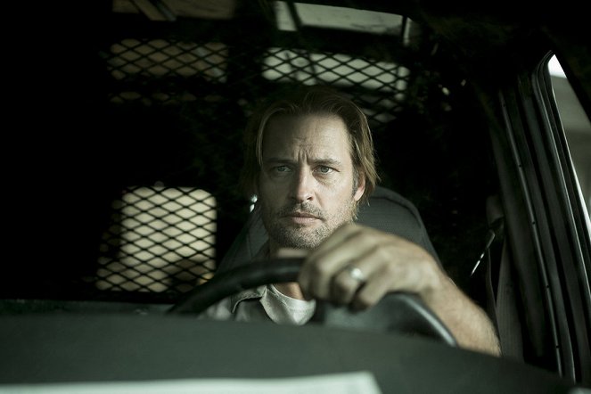 Kolonia - Pilot - Z filmu - Josh Holloway